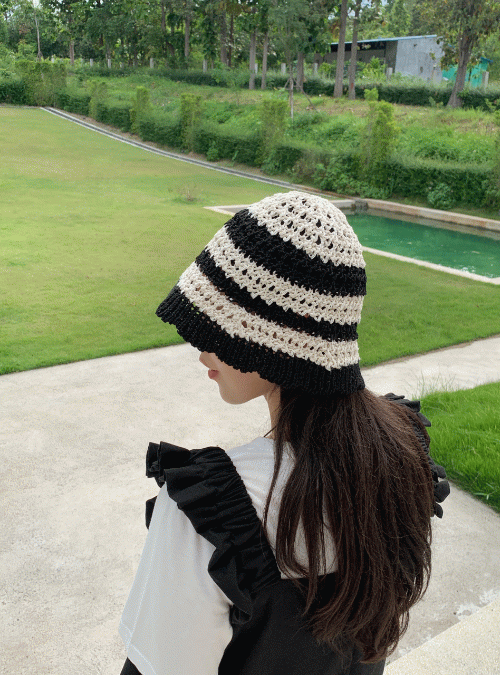 Melody knit bucket hat.